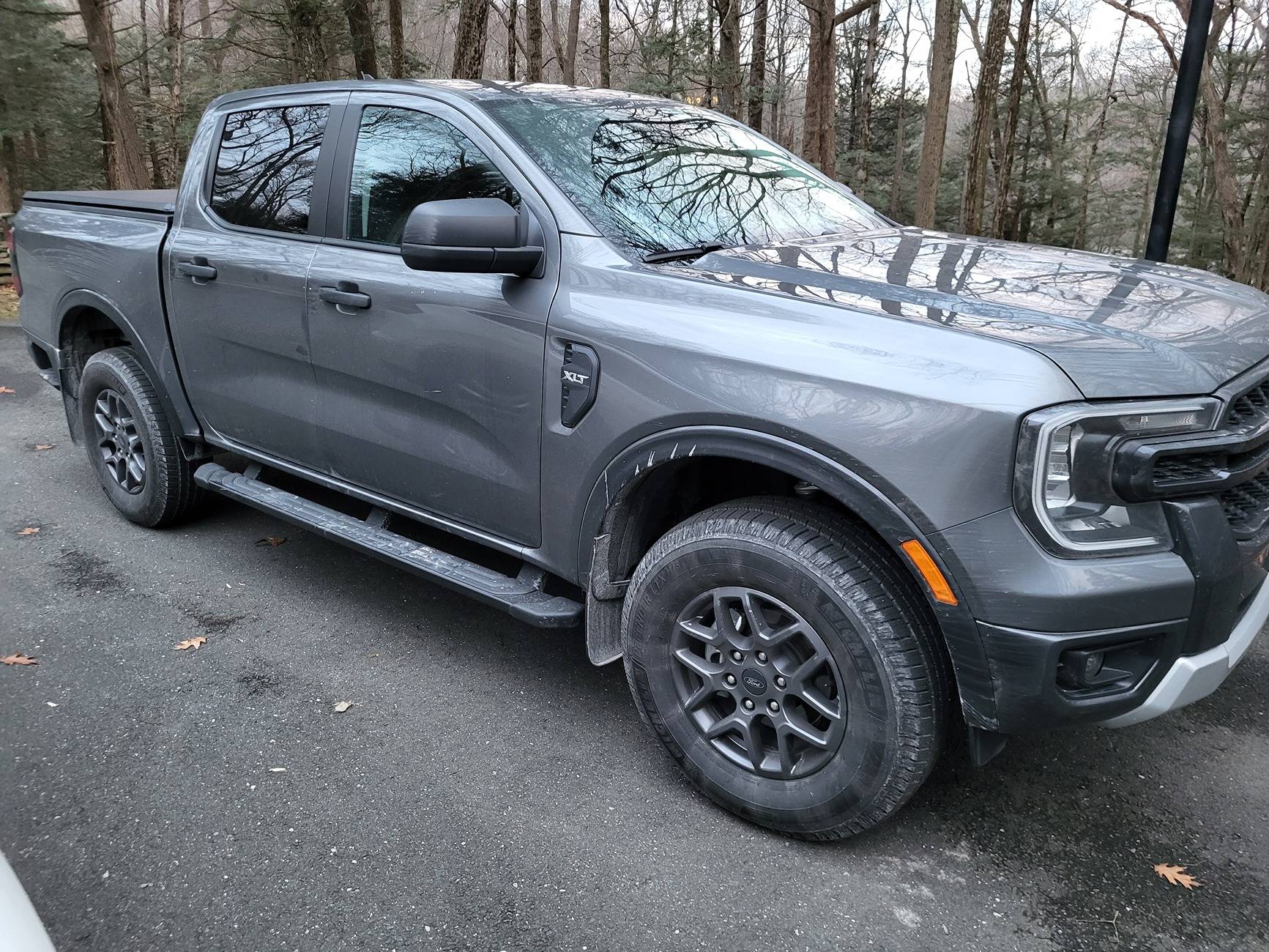 Ford Ranger 17" rims with larger tires for 2024 Lariat 1000014042
