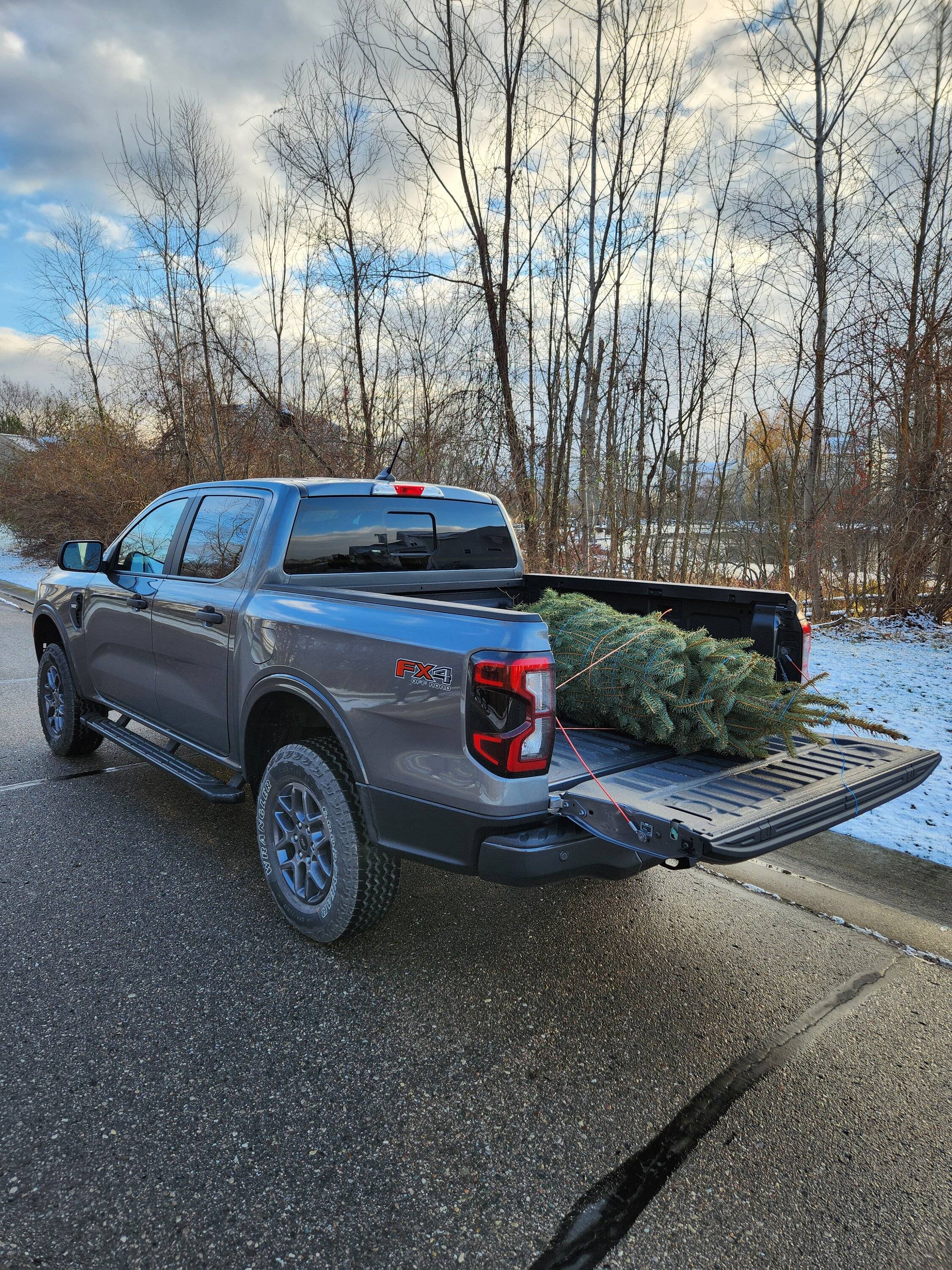 Ford Ranger Christmas Tree Hauling with the 2.7 Ranger XLT! 1000037937