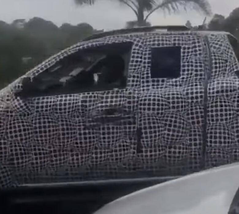 Ford Ranger Video: 2023 Ford Ranger spied in multiple configurations 1618773010588