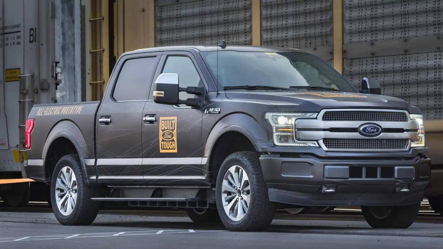 Ford Ranger ? 2023 Ranger Spied in XLT, FX4, Wildtrak Trims!!! 1634157475606