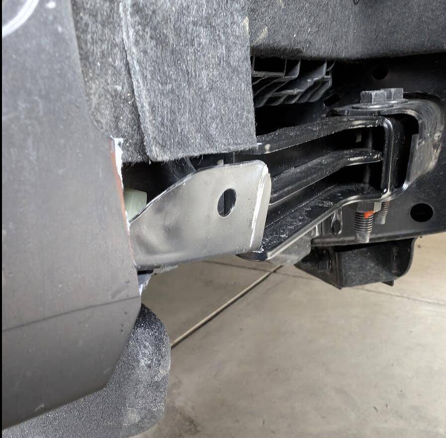 Ford Ranger Big Tire Surgery Tutorial: Trimming / Cutting to Fit Large Tires 1744164230363-7q