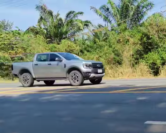 Ford Ranger Spotted video: New Ranger & Everest w/ 2022 Ranger XLT and Wildtrak in 2 colors 2