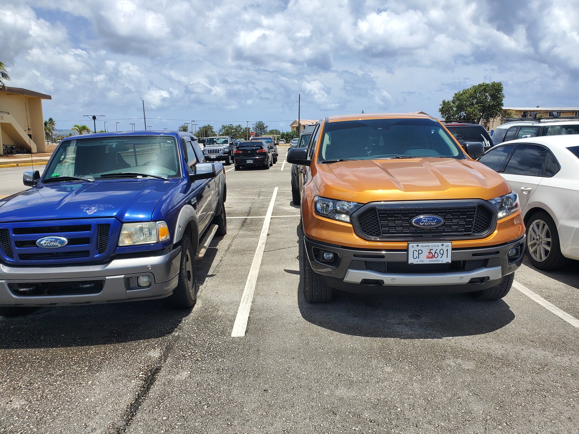 Ford Ranger Look at my Ranger parked next to stuff 20190503_121911