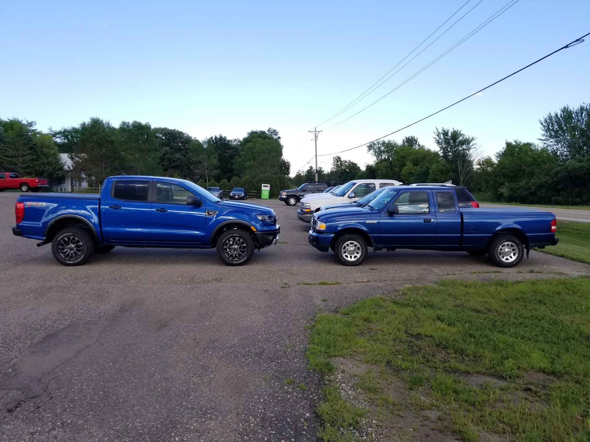 Ford Ranger Look at my Ranger parked next to stuff 20190717_183458