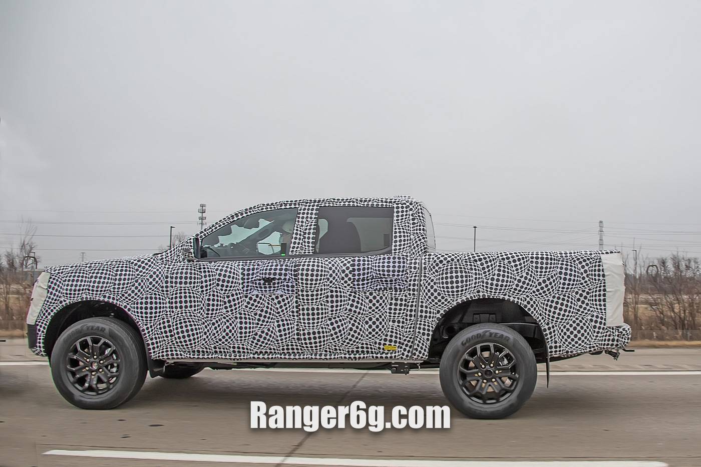 Ford Ranger First 2023 Ranger prototype spotted!! [UPDATED with more close-up photos] 2023-Ford-Ranger-Spied-3