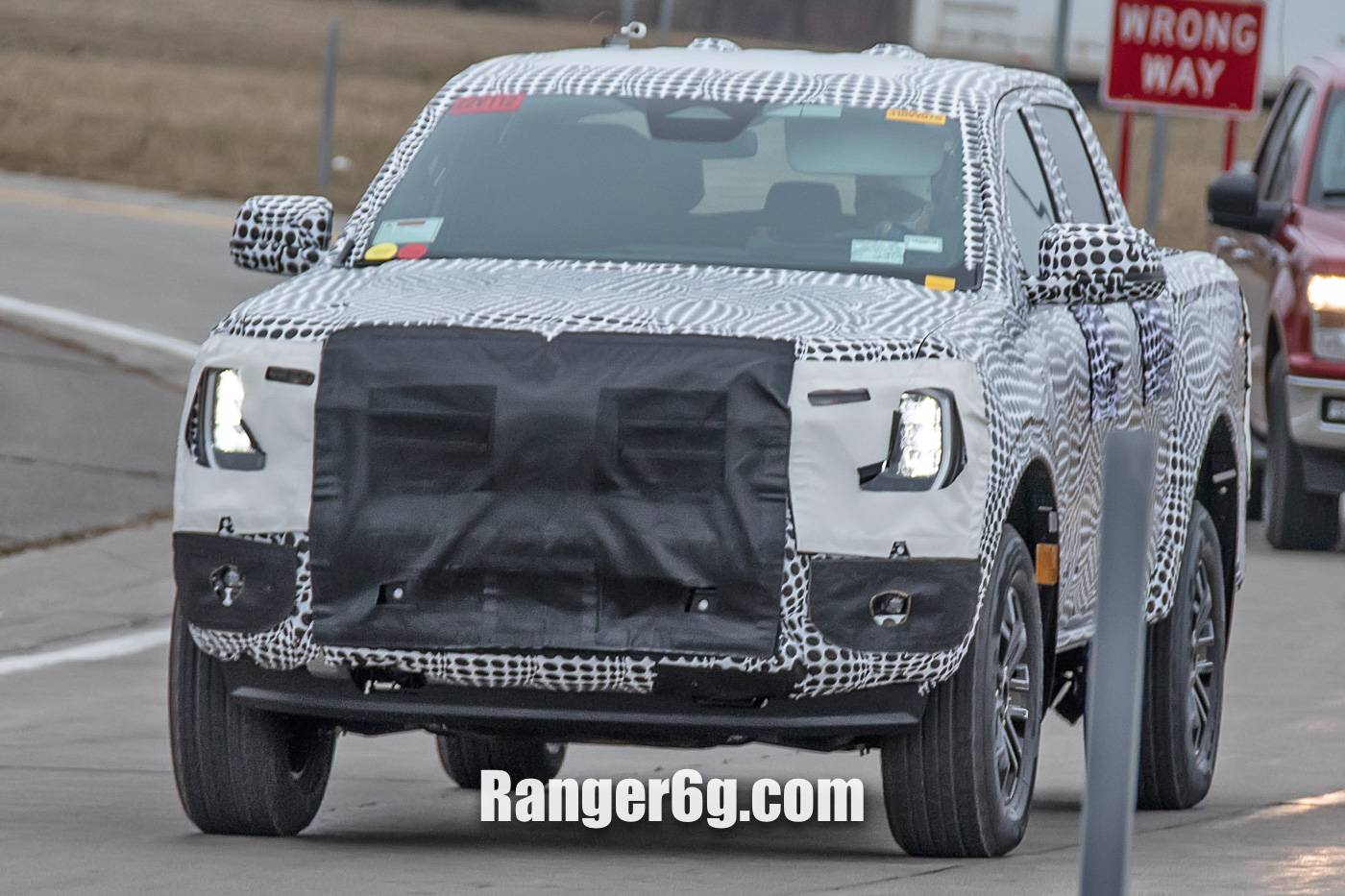 Ford Ranger First 2023 Ranger prototype spotted!! [UPDATED with more close-up photos] 2023-Ford-Ranger-Spied-4