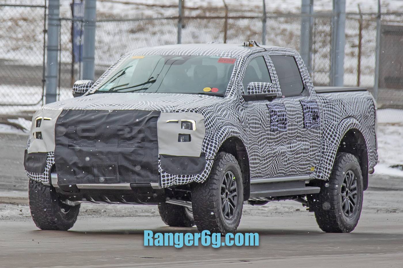 Ford Ranger 2023 Ranger Raptor Spied Testing With Bronco Warthog! 2023-ranger-raptor-testing-with-ford-bronco-warthog-10