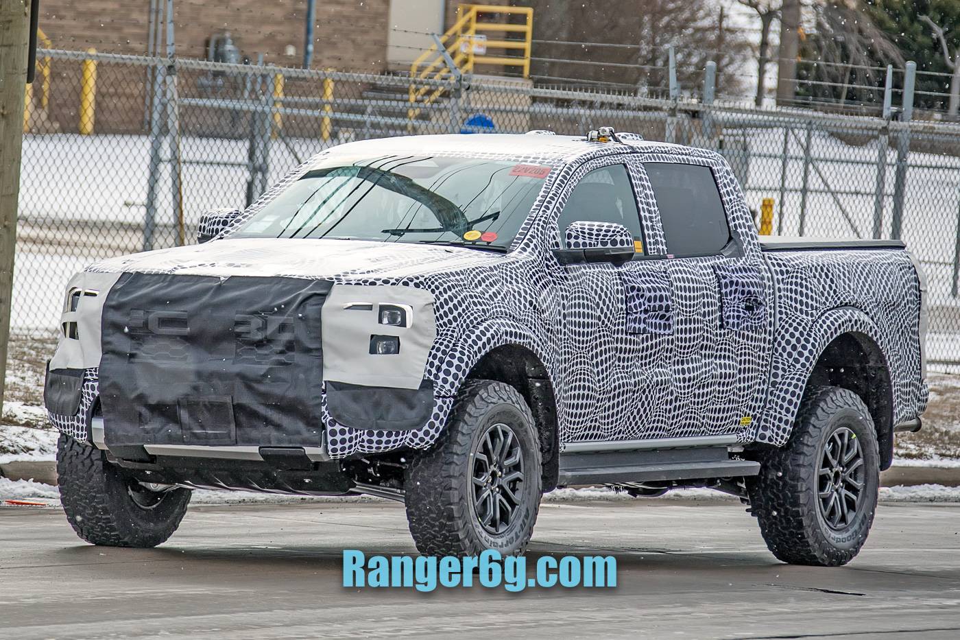 Ford Ranger 2023 Ranger Raptor Spied Testing With Bronco Warthog! 2023-ranger-raptor-testing-with-ford-bronco-warthog-11