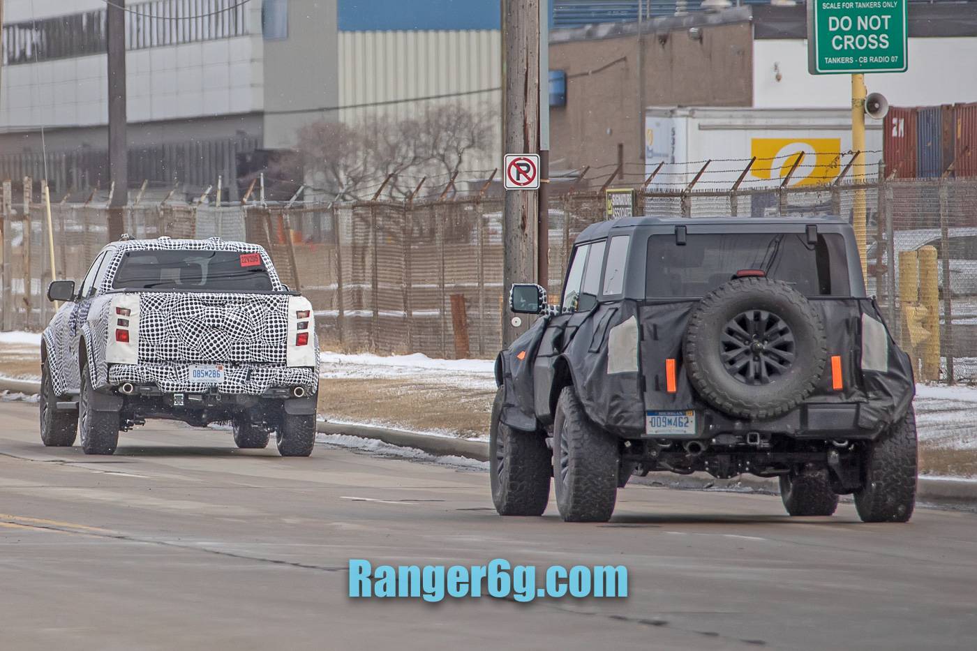 Ford Ranger 2023 Ranger Raptor Spied Testing With Bronco Warthog! 2023-ranger-raptor-testing-with-ford-bronco-warthog-21