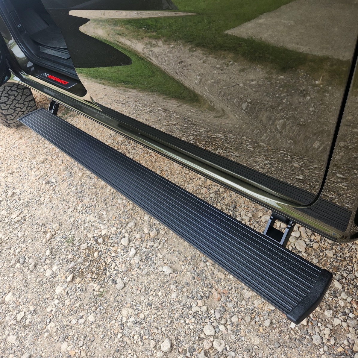 Ford Ranger Powered running boards installed on the 24 RR 20240425_150033