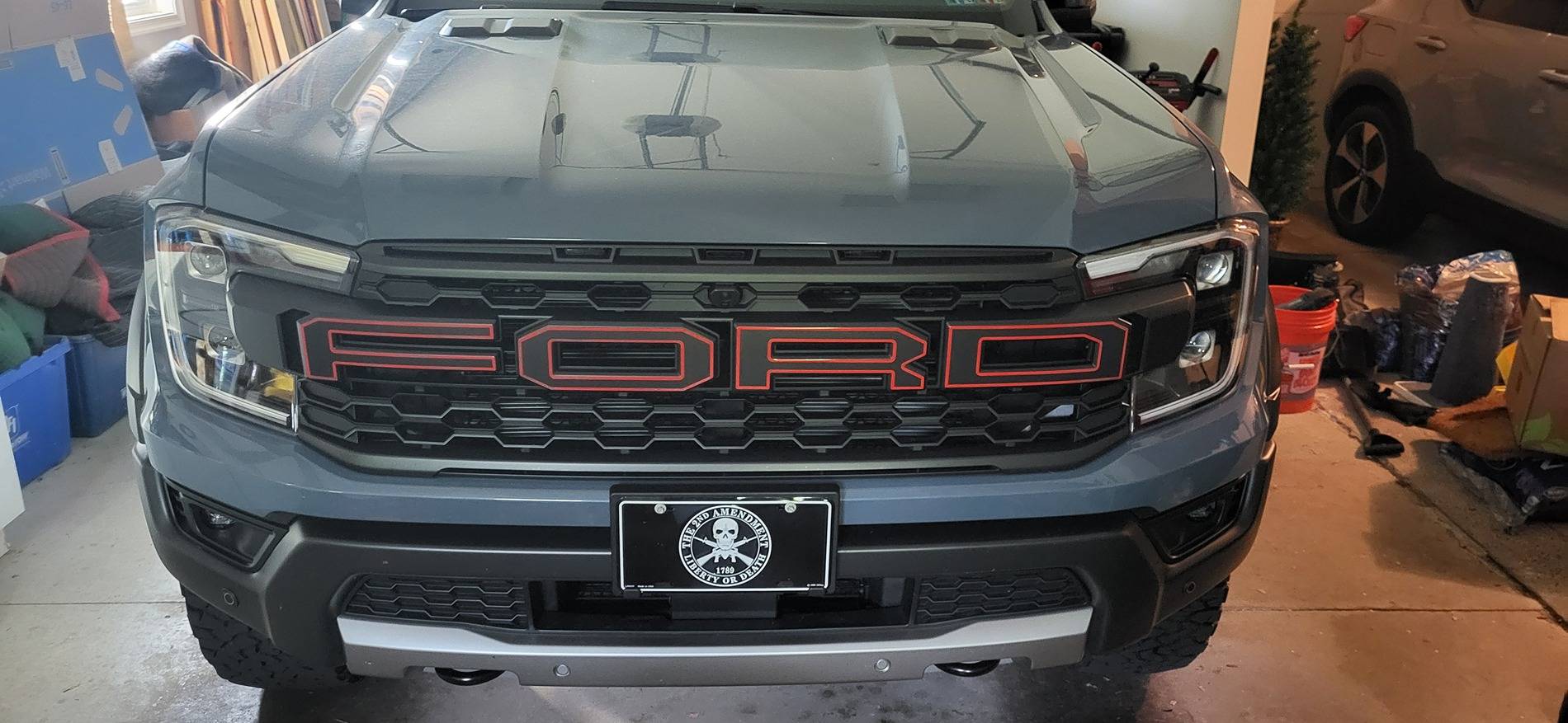 Ford Ranger Shelter Green vs Azure Gray 20240705_184359