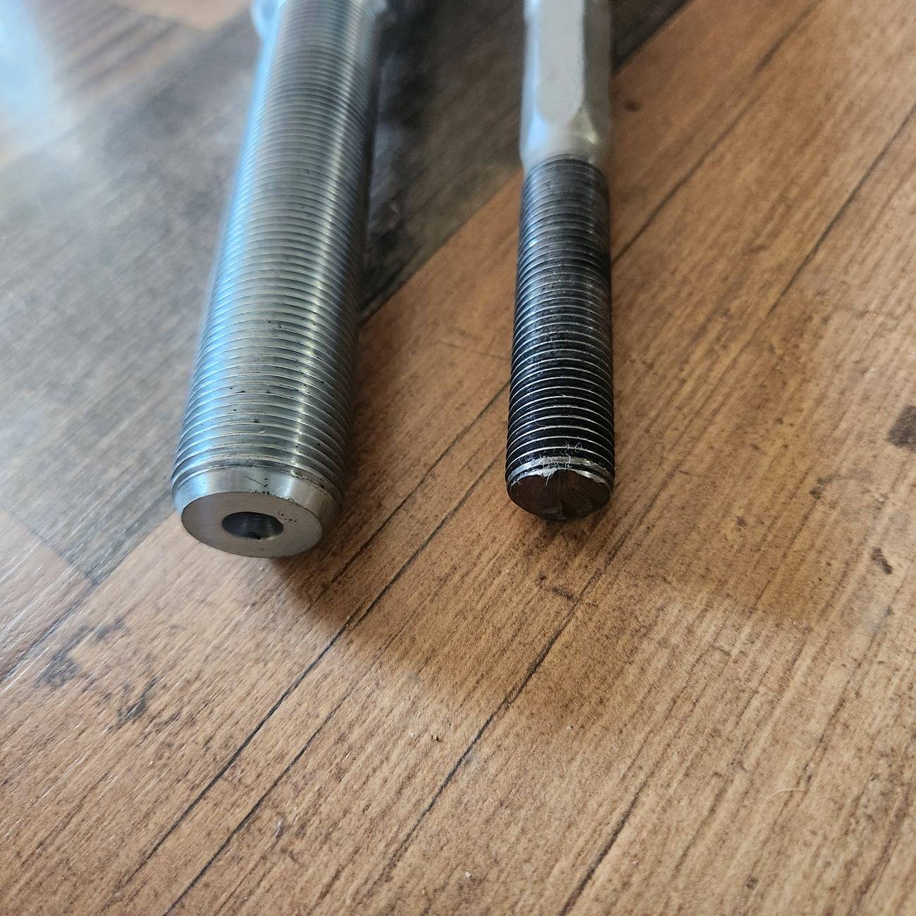 Ford Ranger Heavy Duty Tie Rods upgrade (Rough Country) vs. OEM Ranger Raptor 20240709_101955