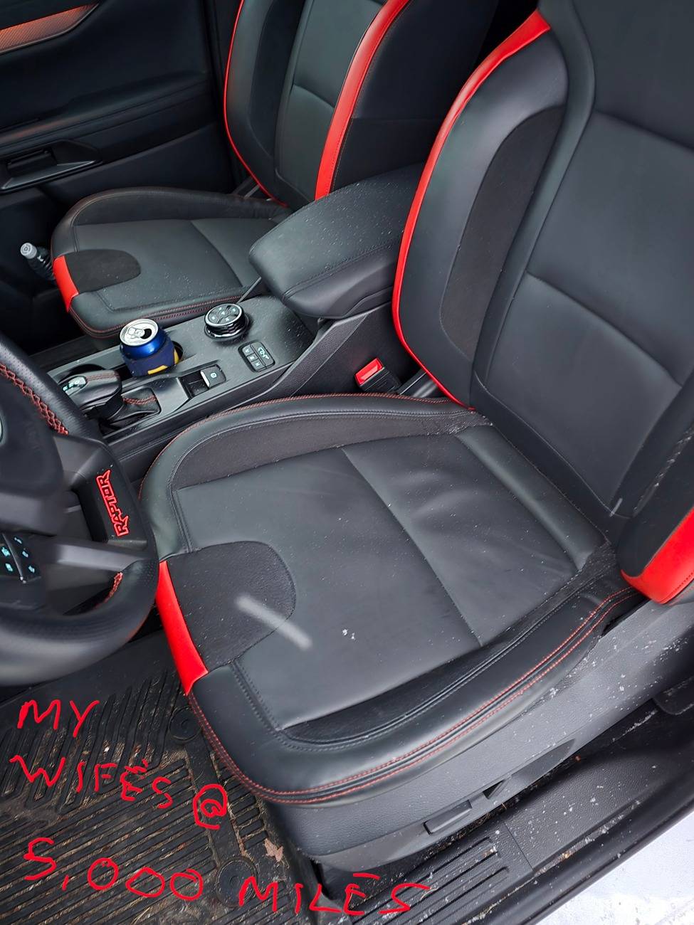 Ford Ranger Driver Seat Leather issues: Ranger Raptor 20241130_165759