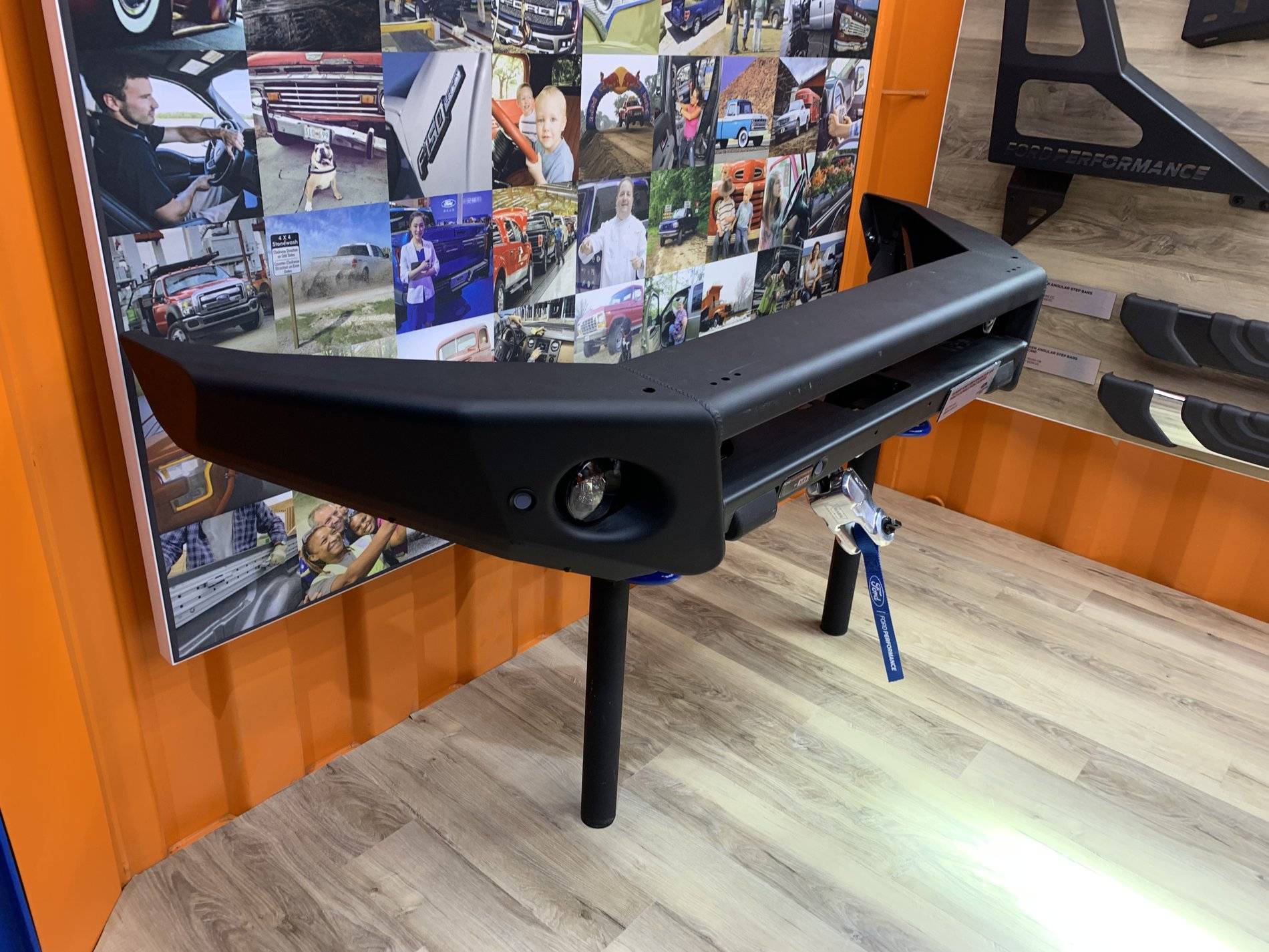 Ford Ranger SEMA 2019 22F2AAFE-DEE6-42A1-8D92-827D2BE70593