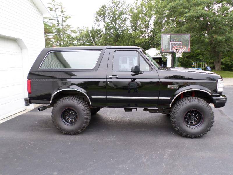 Ford Ranger What's in the garage besides your Ranger 25994706_104557573678388_1089134014048089179_n