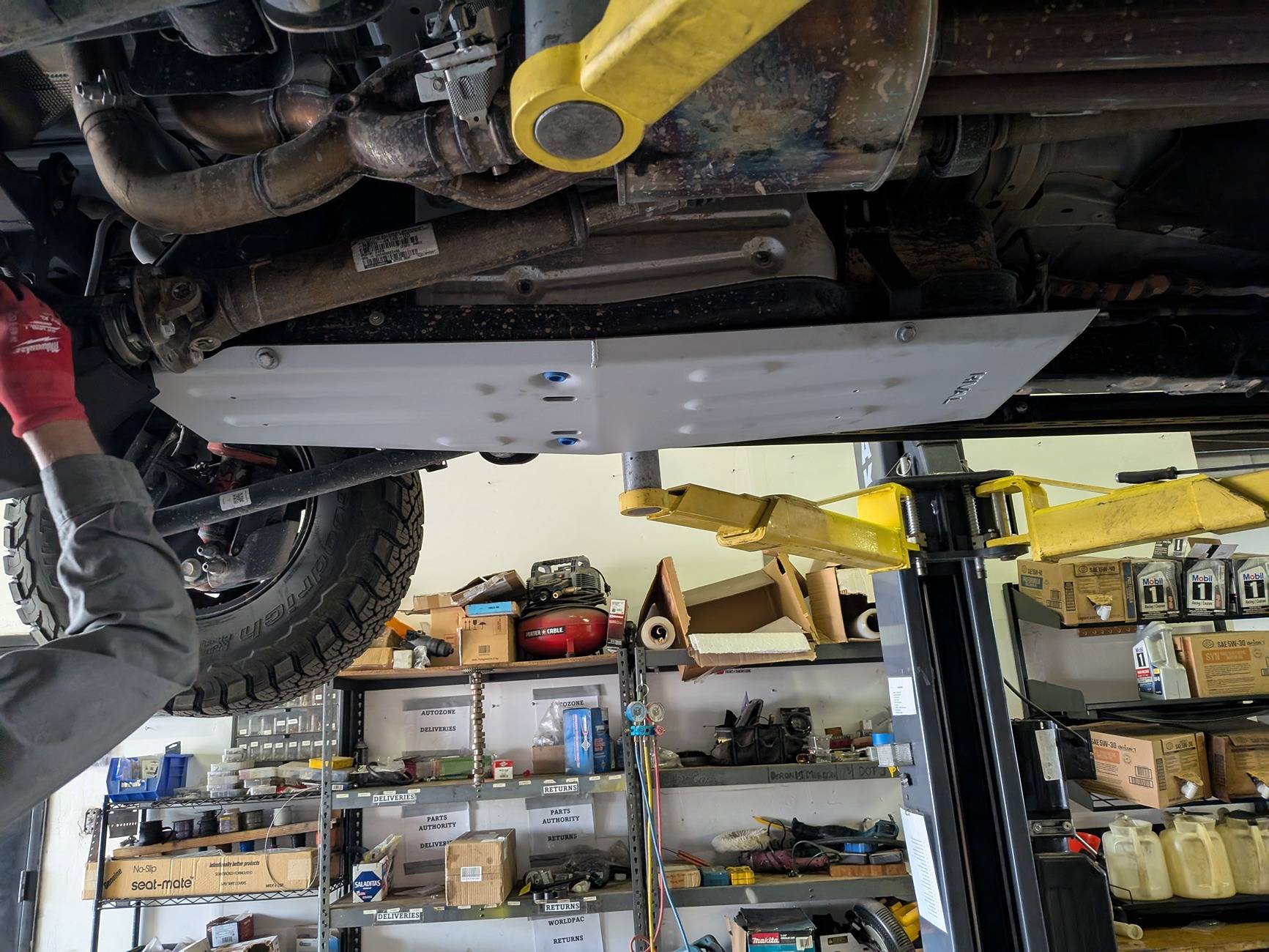 Ford Ranger Dressed for the crawl - Foutz Skid Plates, Differential Plate and Rival Fuel Tank Plate Armor (14)