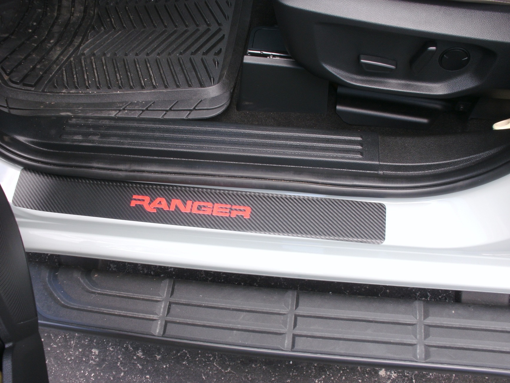 Ford Ranger List of 2024 Ranger U.S. Aftermarket Accessories Drv door sill front cover