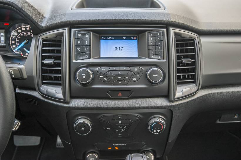 Ford Ranger STX Interior with Ebony Seats ford-ranger-2019-09