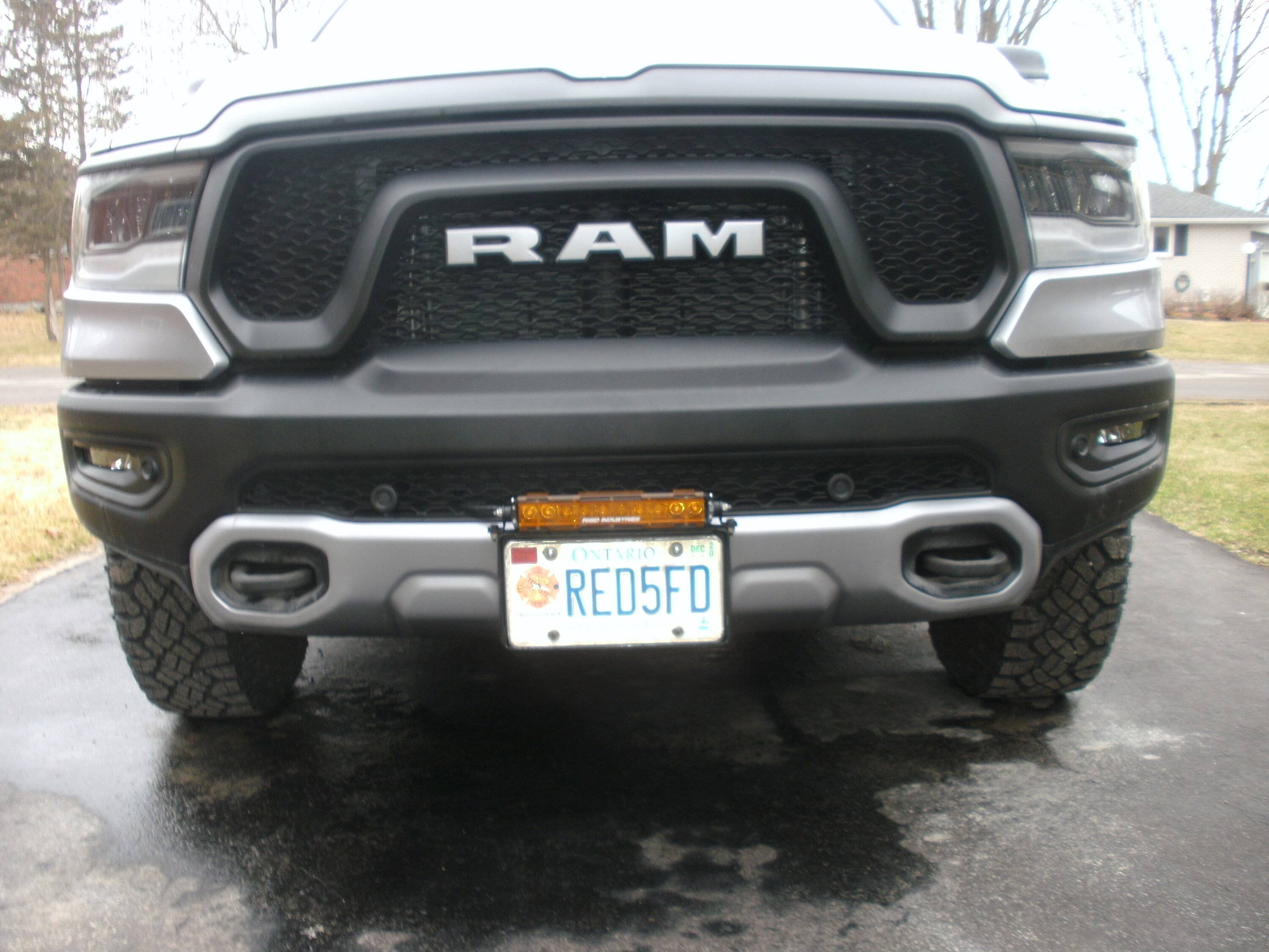 Ford Ranger Front spotlights/lightbar Front full.JPG