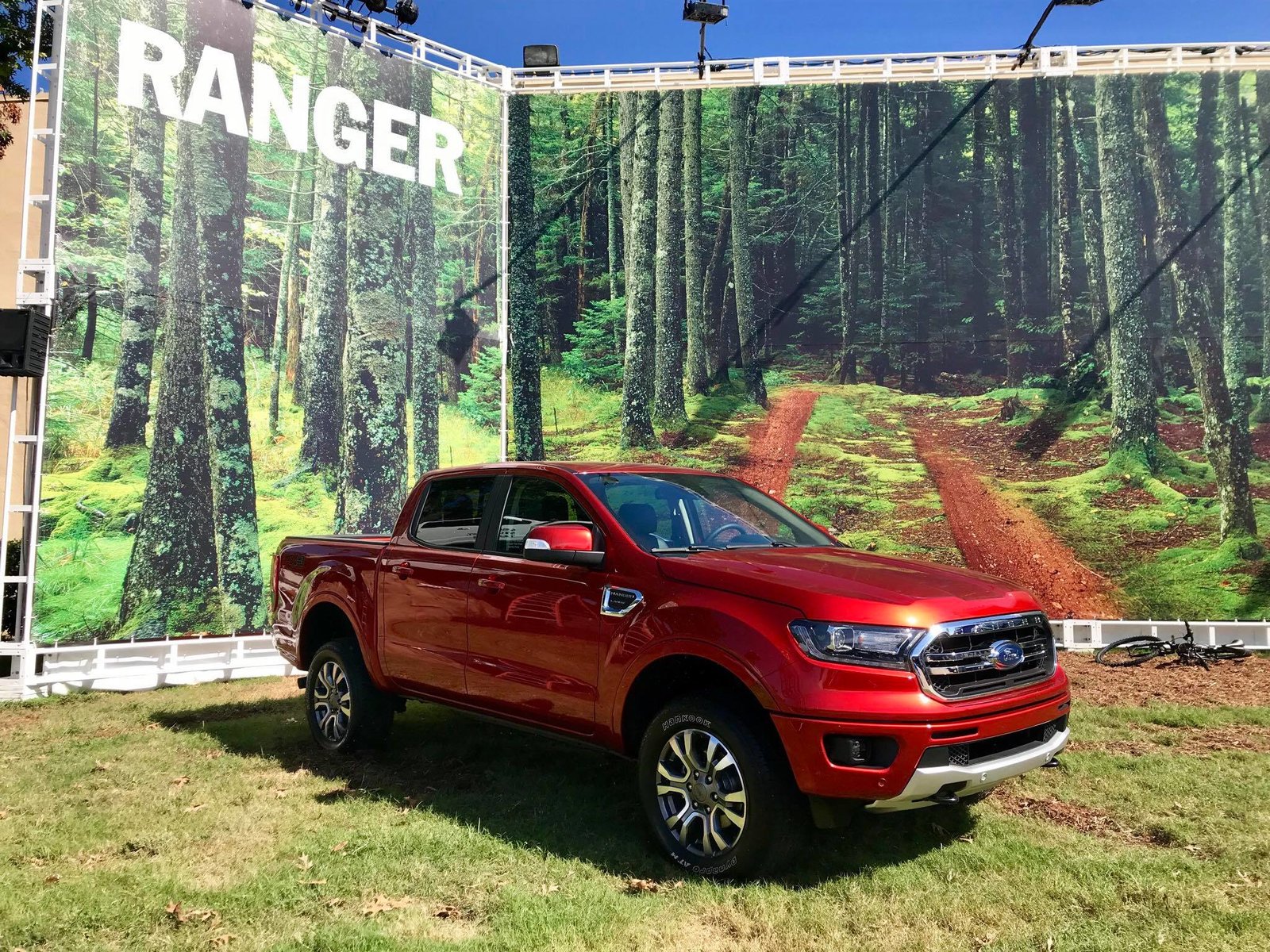 Ford Ranger This is my dream Ranger hot-pepper-red-2019-ranger-2-