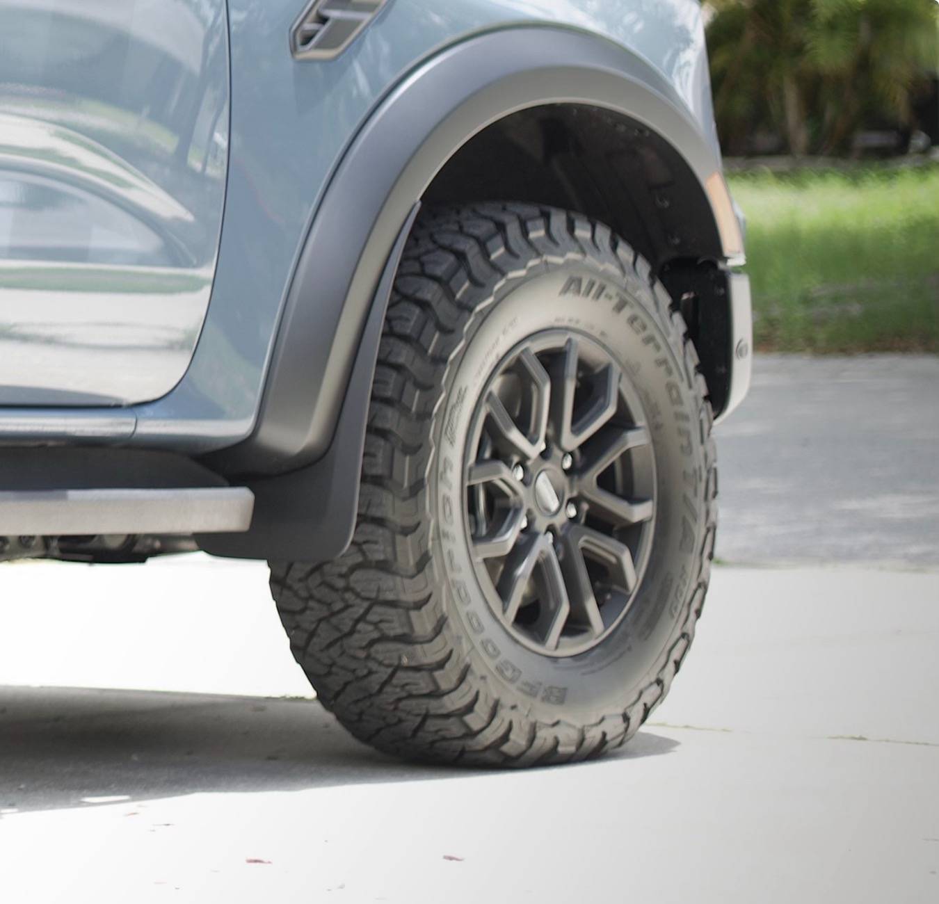 Ford Ranger Need advice for 2025 Ranger Lariat mud flaps IMG_0446