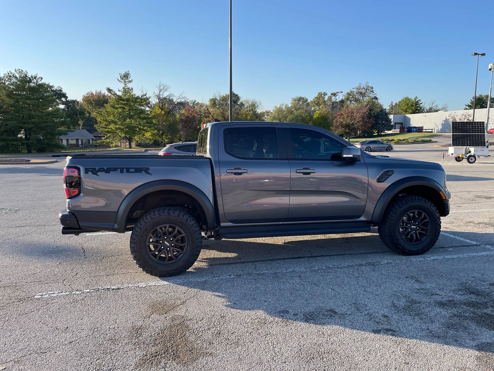 Ford Ranger Raptor Poll: Decal Package or not? IMG_1243