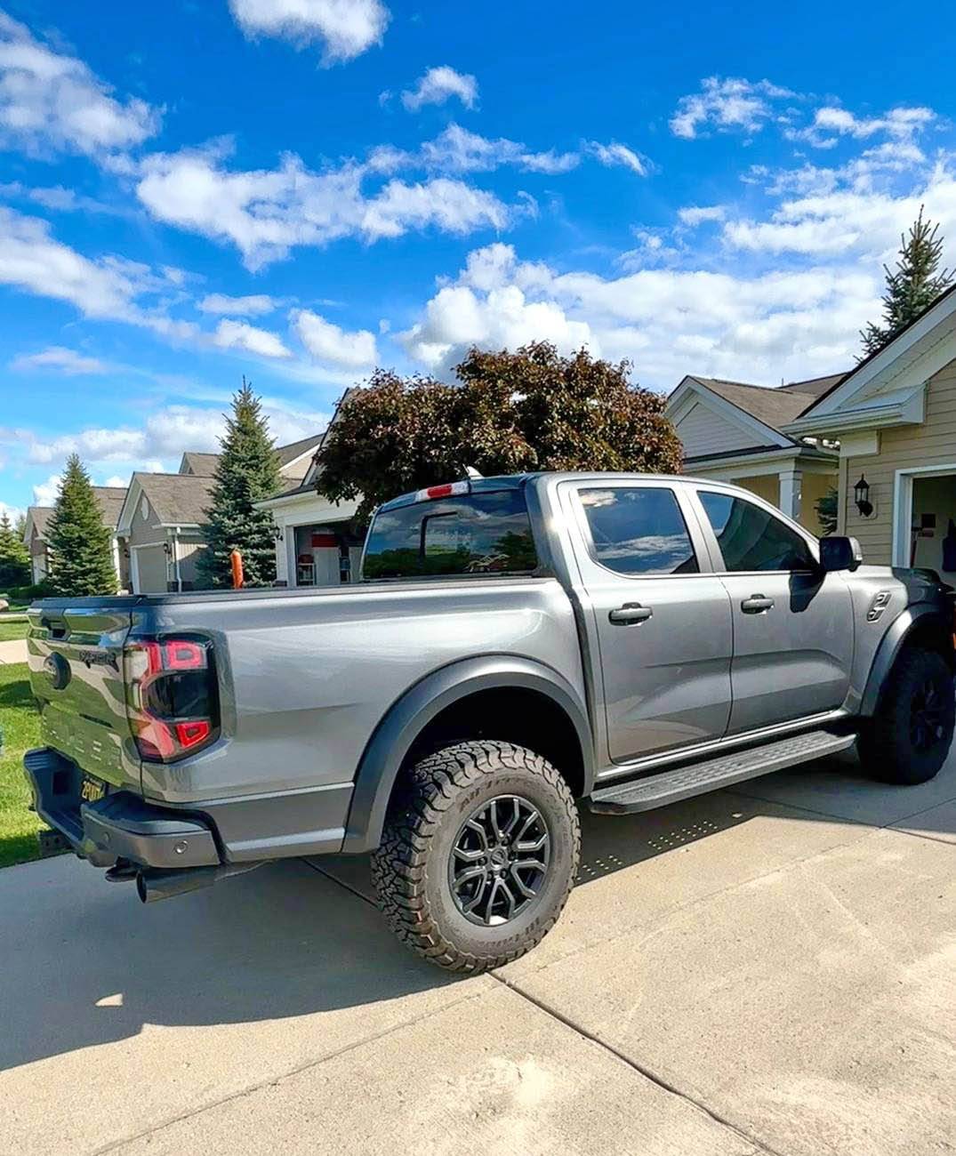 Ford Ranger Exhaust tail pipes / tips black out IMG_1248