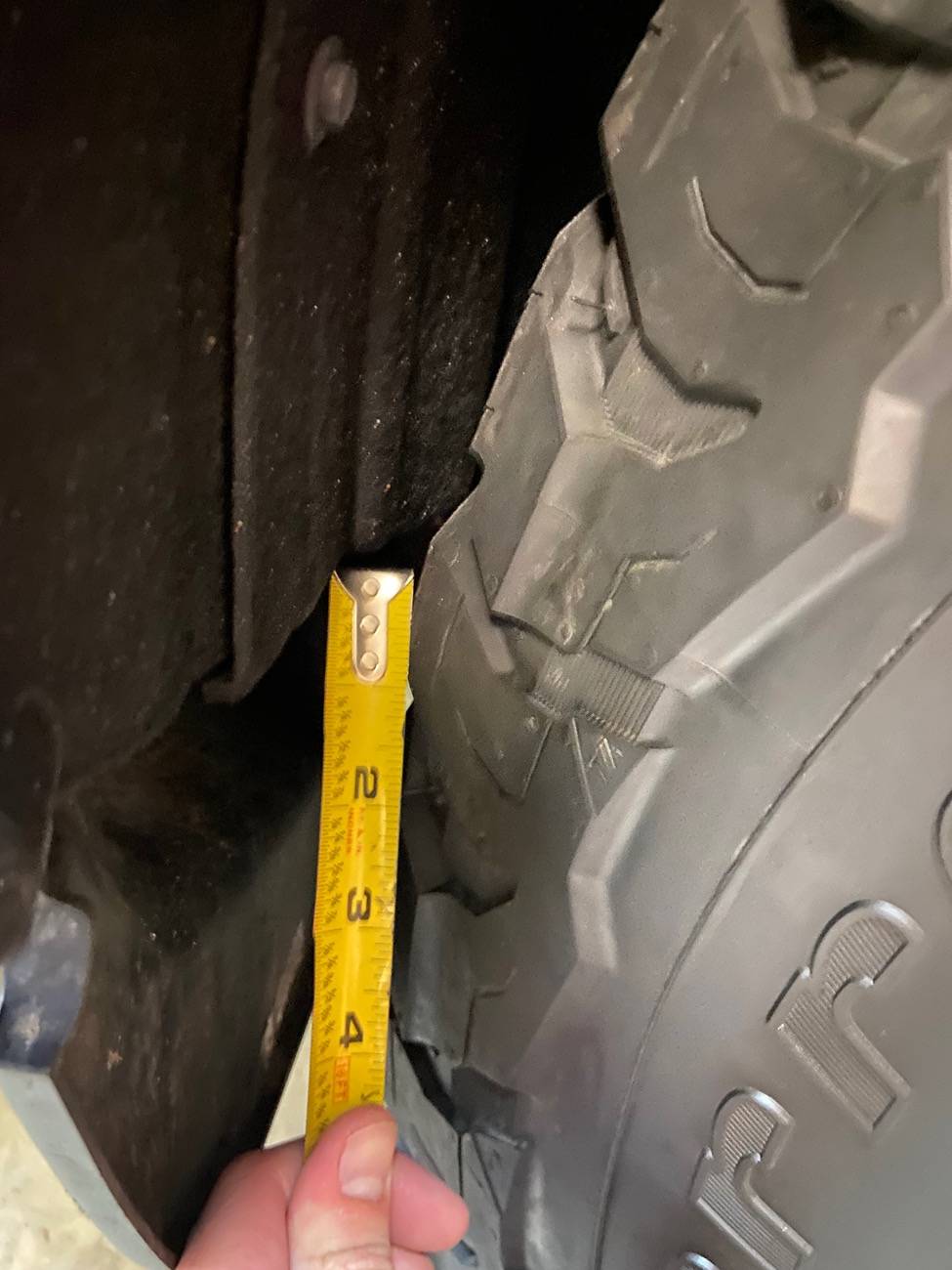 Ford Ranger 2024 XLT FX4 Ranger - New Method 703 17x8.5 +35 offset w/BFGoodrich KO3 285/70R17 tires IMG_1672