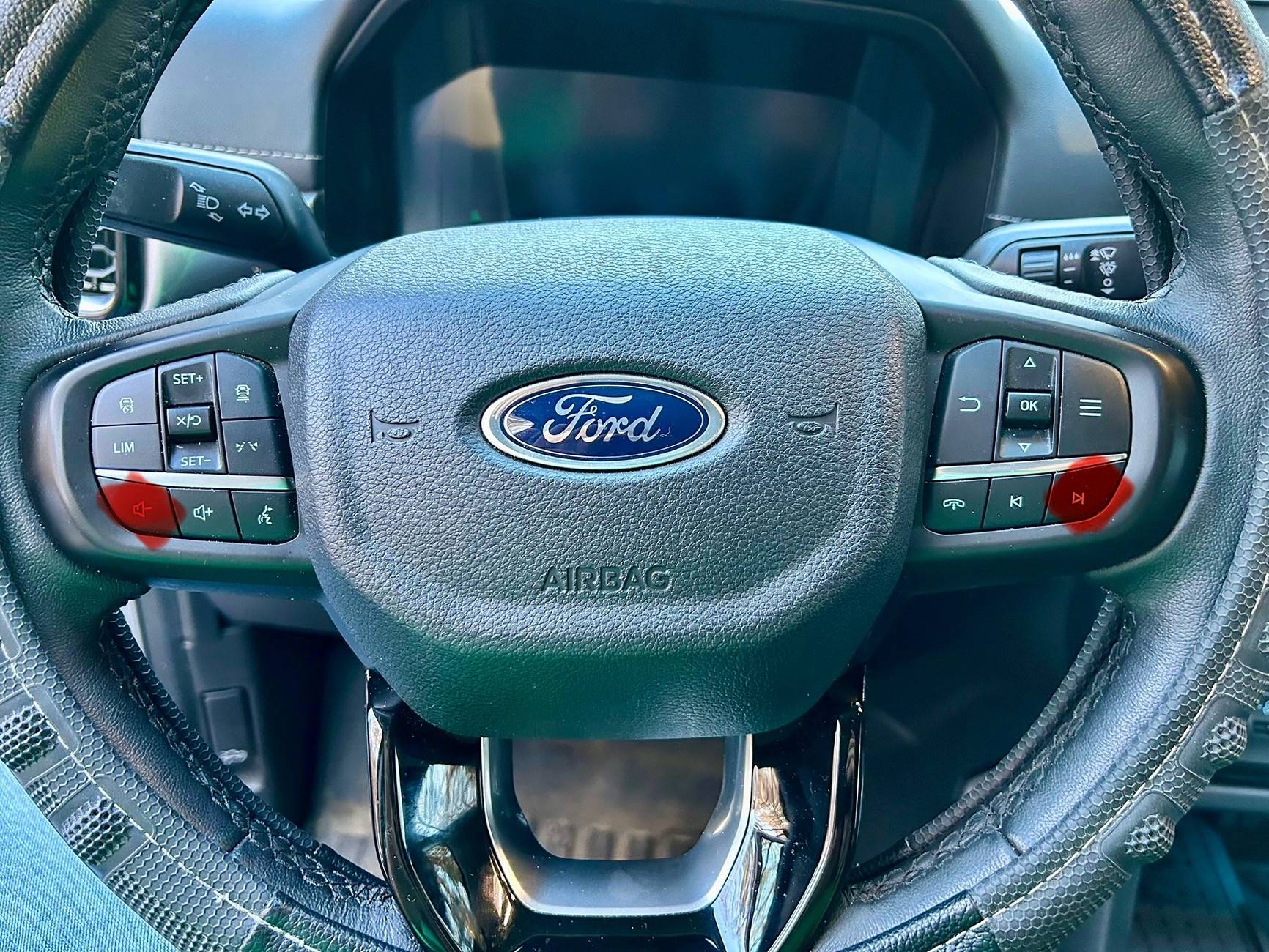 Ford Ranger Infotainment system reboot procedure? IMG_1850