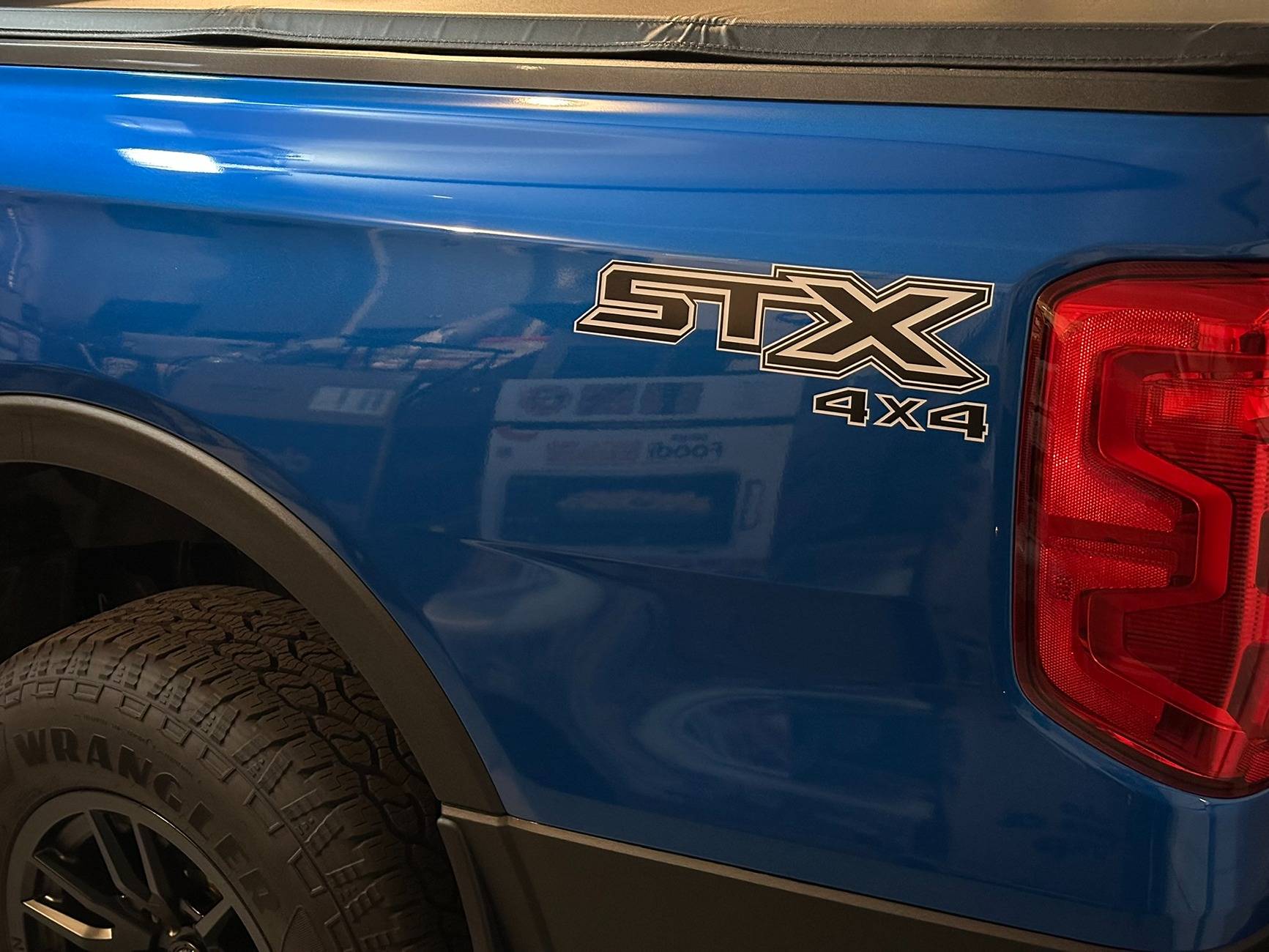 Ford Ranger 2024 Ranger XL STX Velocity Blue IMG_2298.JPEG