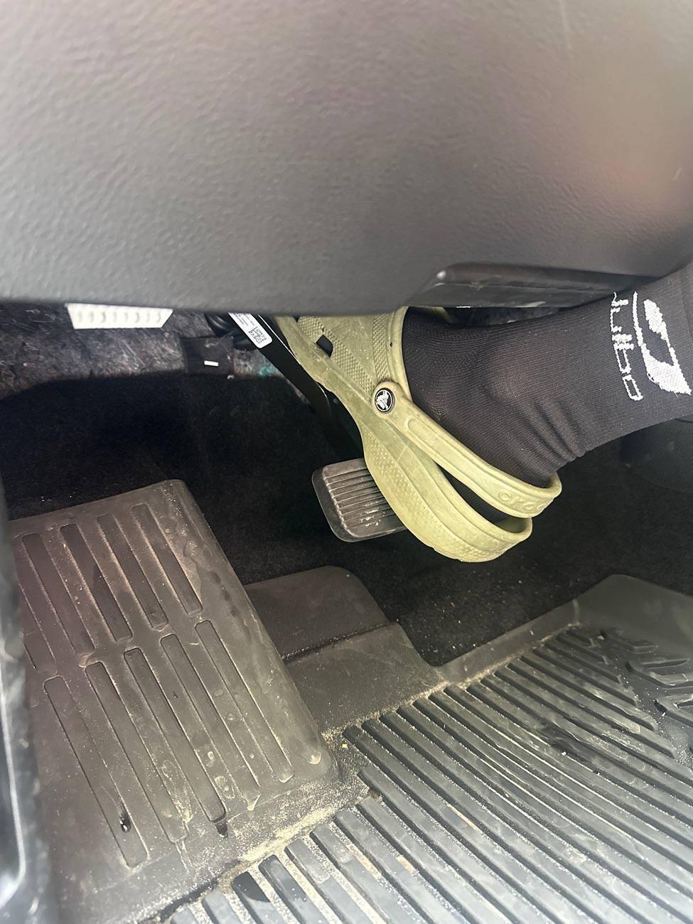Ford Ranger Foot hitting heater vent. Cowboy Fix IMG_2375