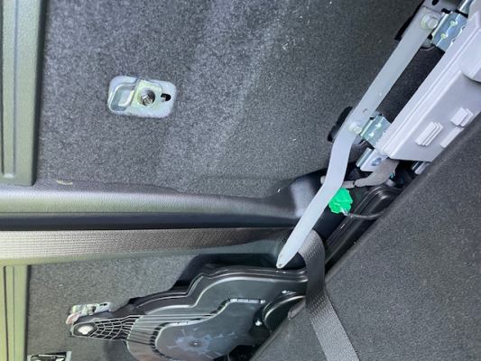 Ford Ranger Center Back Seatbelt Removal IMG_2886
