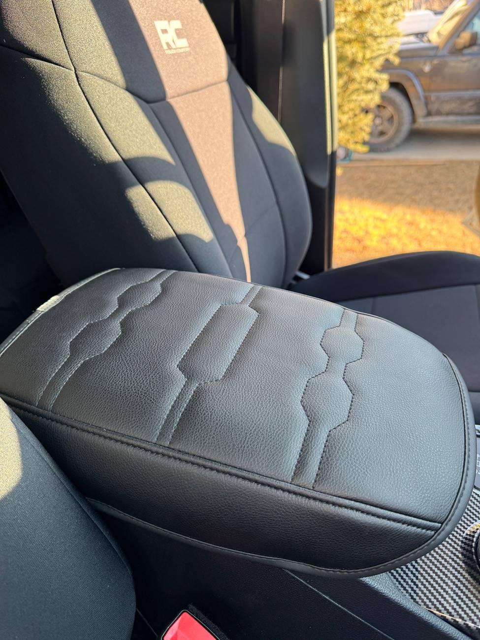 Ford Ranger 🎉 MUSLOGY GIVEAWAY TIME! 🎉(Win your Sandstone Armrest Cover) IMG_3074