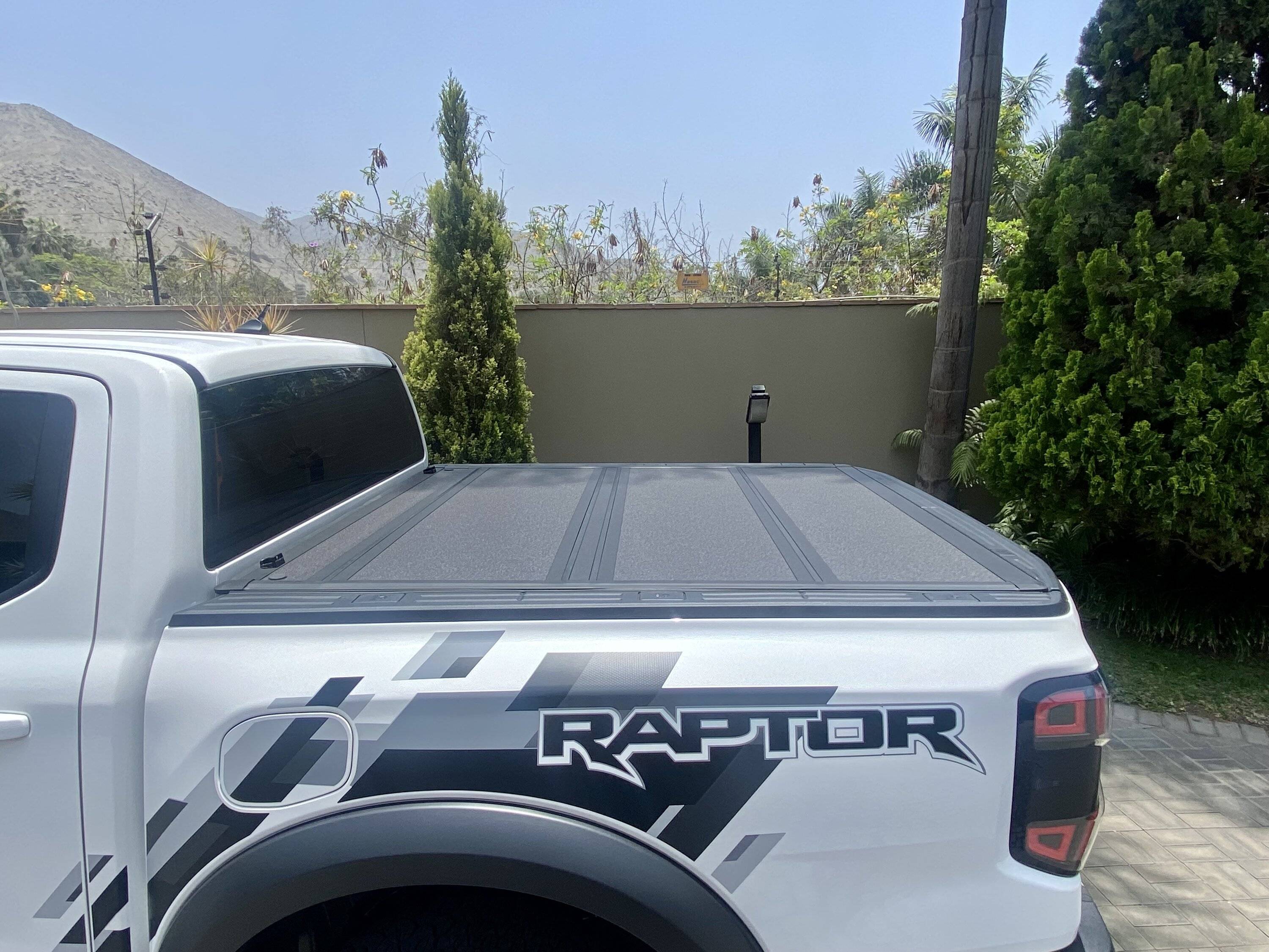 Ford Ranger Tonneau Cover options for NA IMG_4116