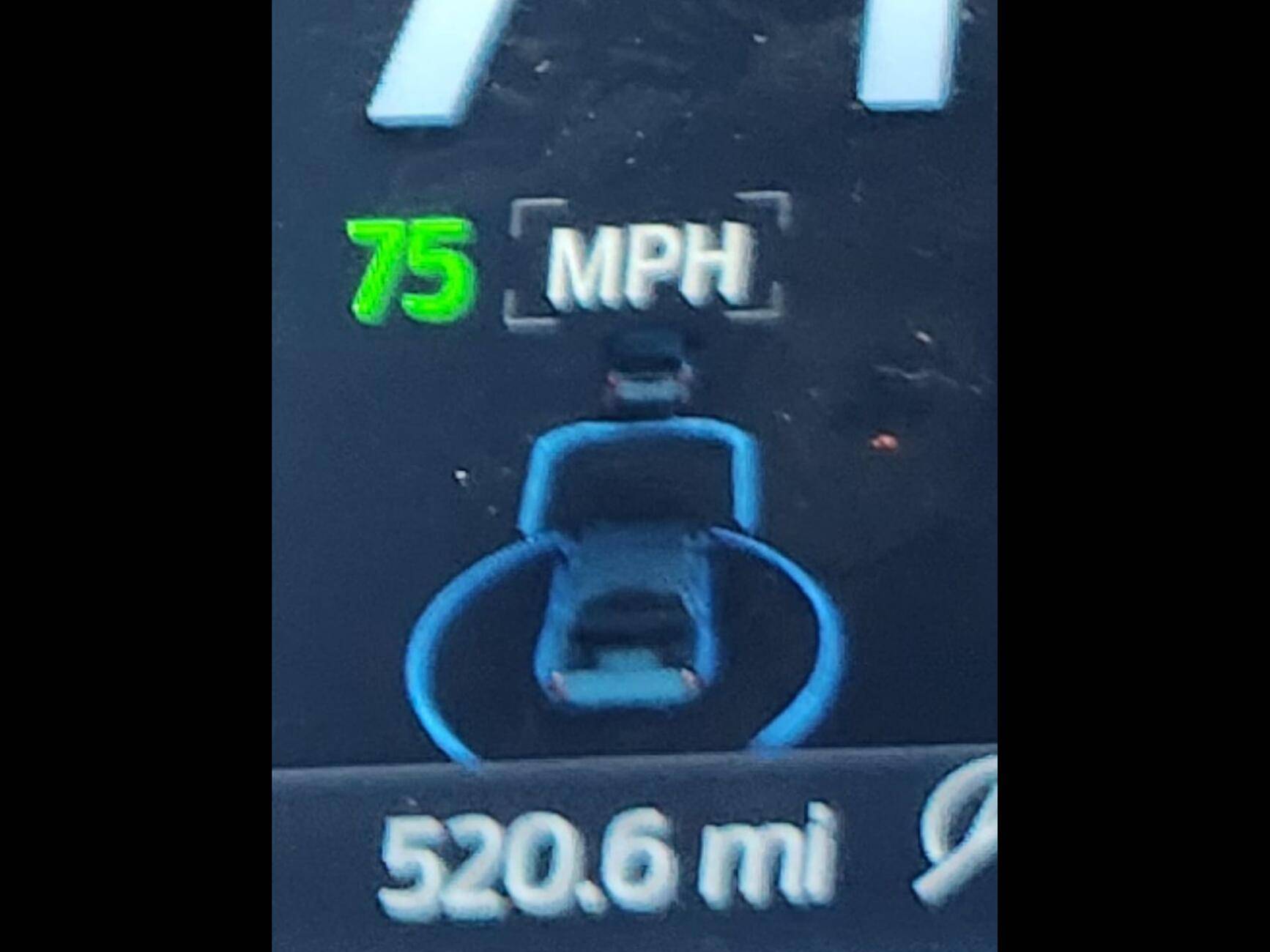 Ford Ranger Adaptive cruise control icon IMG_4550