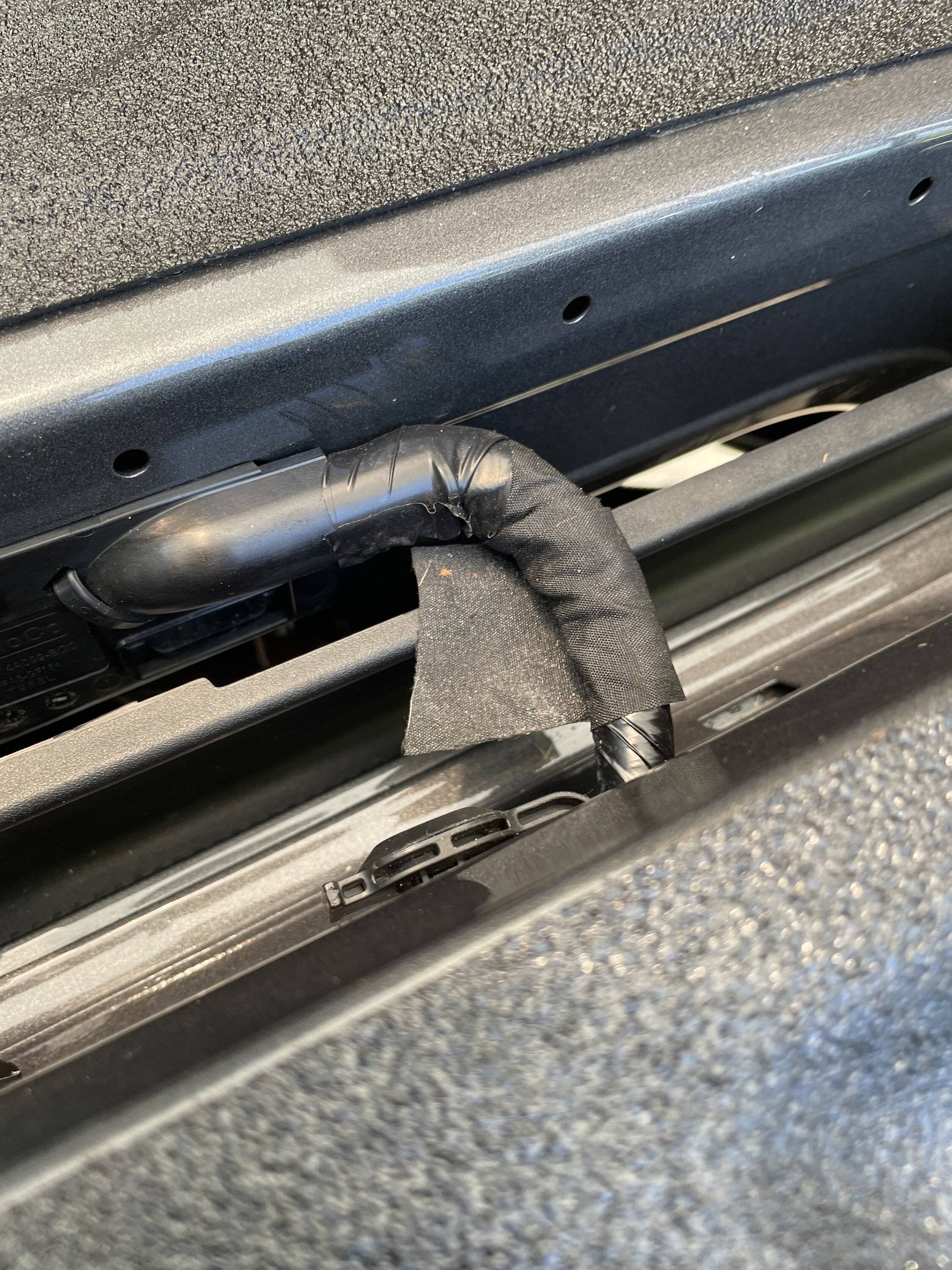 Ford Ranger Wire wrapping, kinda surprised. IMG_5260