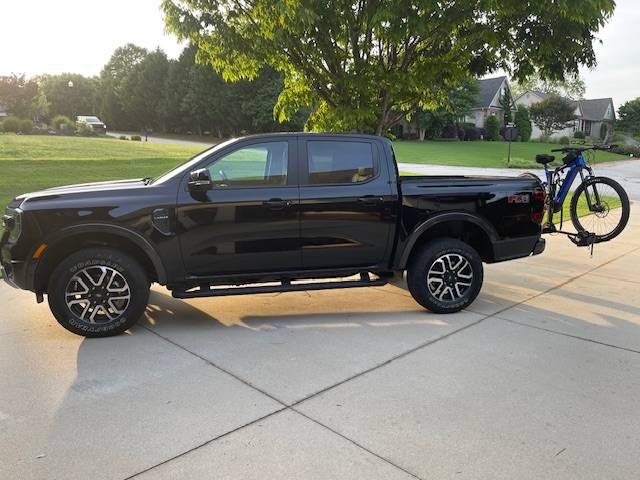 Ford Ranger New 2024 Ranger Lariat FX4 Wheels and Tires (Falken Wildpeak A/T-4 265/70/R17) IMG_5575