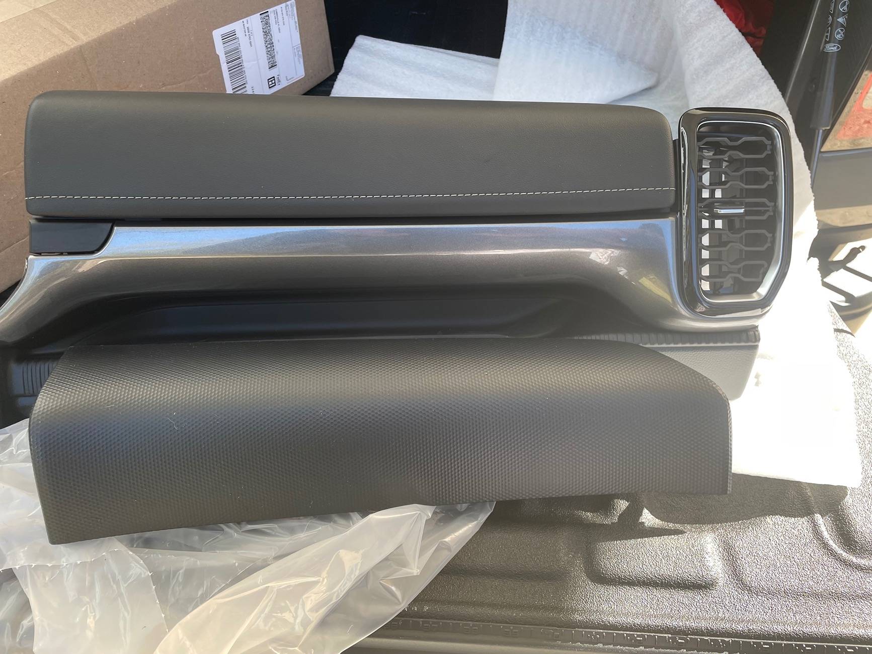 Ford Ranger Lariat Top Glove Box Install on XLT IMG_6189