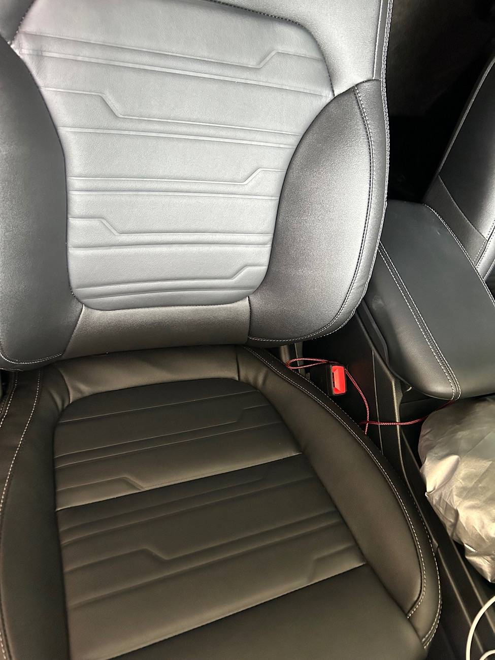 Ford Ranger Those With Ranger Lariats? How are the Leather Seats? IMG_6537
