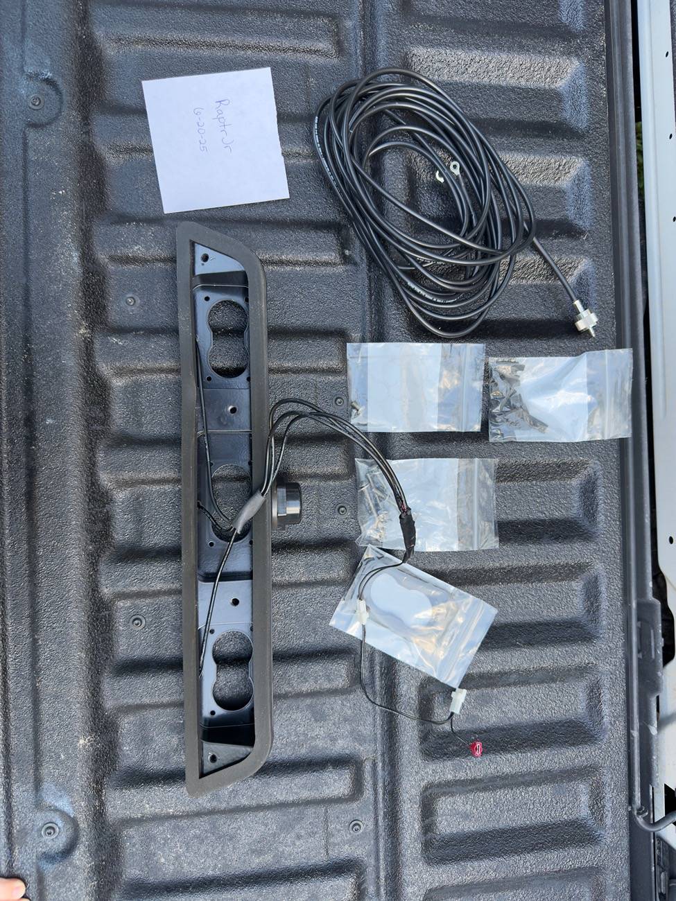 Ford Ranger GJ 3rd brake light w/ NMO mount IMG_6703