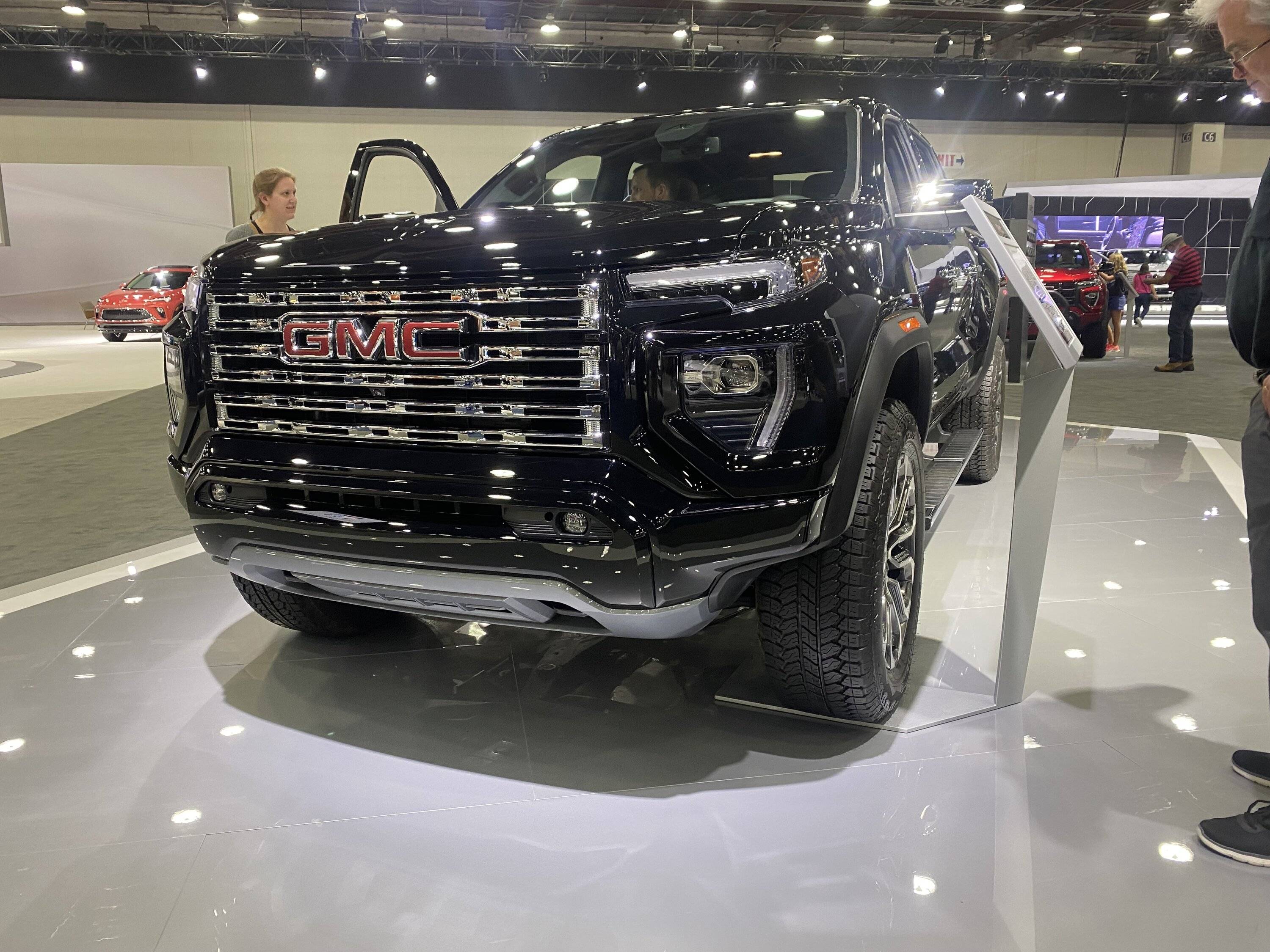 Ford Ranger 2024 Ranger Raptor is 110% worth the money... my impressions from impromptu visit to Detroit Autoshow IMG_8903