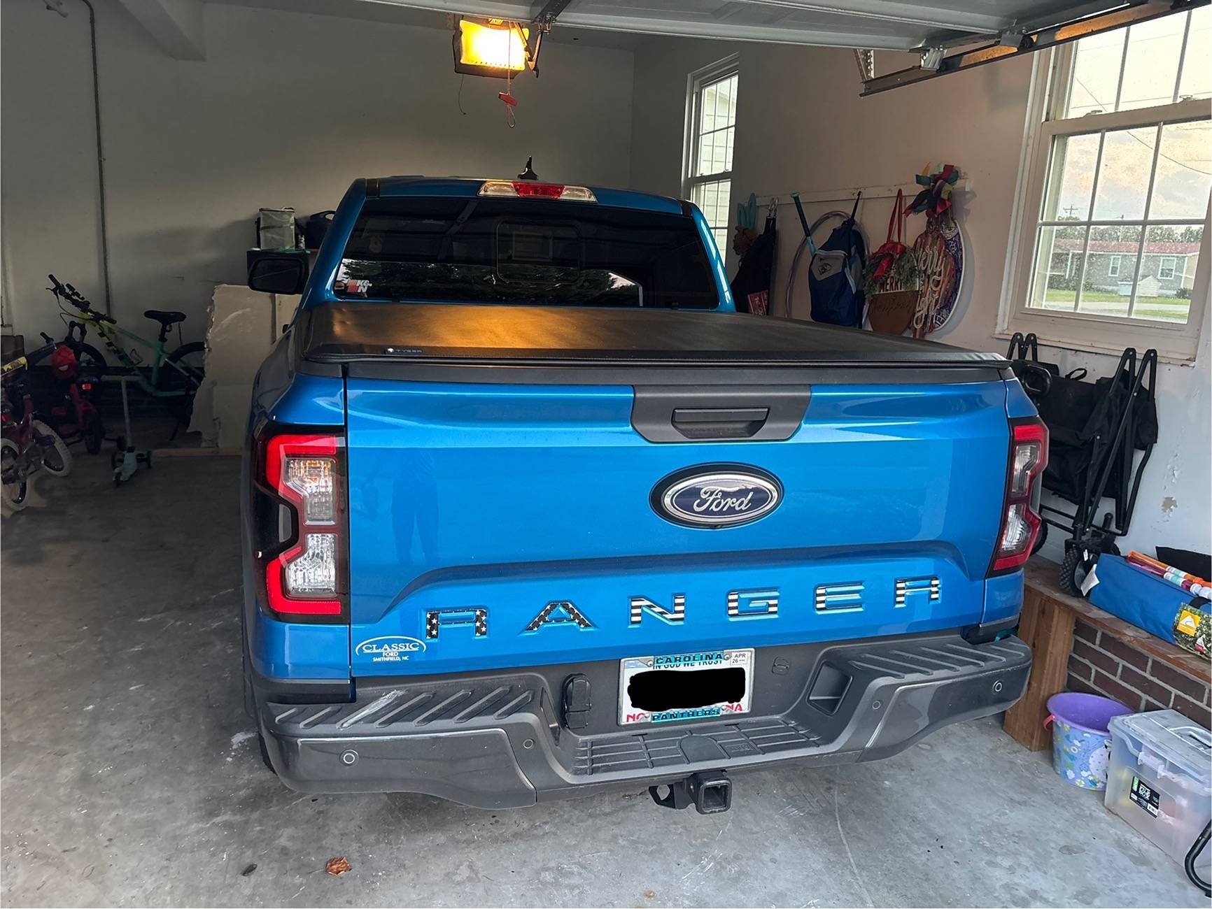 Ford Ranger Looking for Blue Rangers photos with tailgate Letters IMG_9542