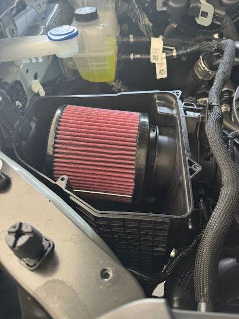 Ford Ranger 2.7 SB Intake Install Intake 4
