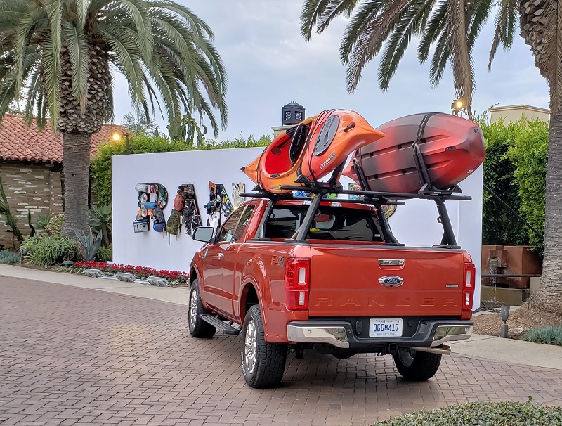 Ford Ranger HOT PEPPER RED Ranger Club Thread Lariat-SuperCab-w-Kayaks