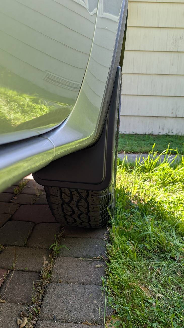 Ford Ranger Muslogy Mud Flaps kit installed on 24 XL PXL_20250410_173816542.MP
