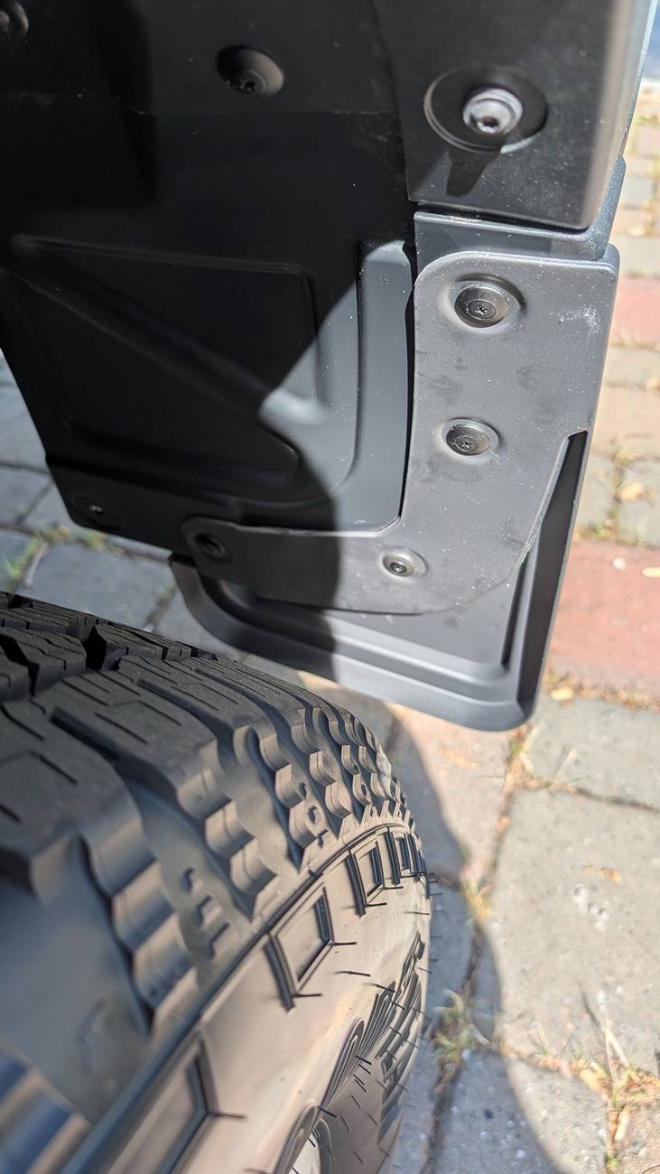 Ford Ranger Muslogy Mud Flaps kit installed on 24 XL PXL_20250410_173938013.MP
