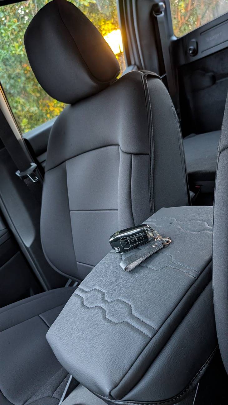 Ford Ranger New Muslogy Console Cover and Key Cover Join CoverKing NeoSupreme! Photos... PXL_20250422_025137432.MP