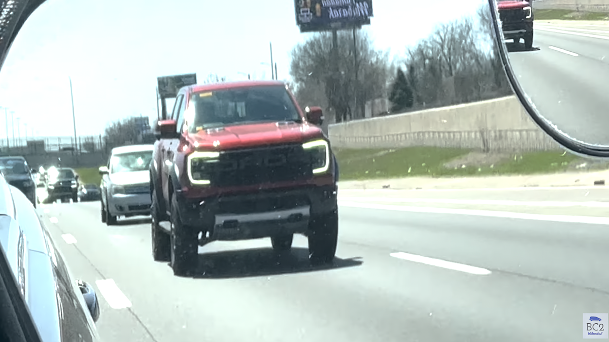 Ford Ranger Video: U.S. 2024 Ranger Raptor Spotted Highway Driving Screenshot 2023-04-18 at 8.51.59 PM