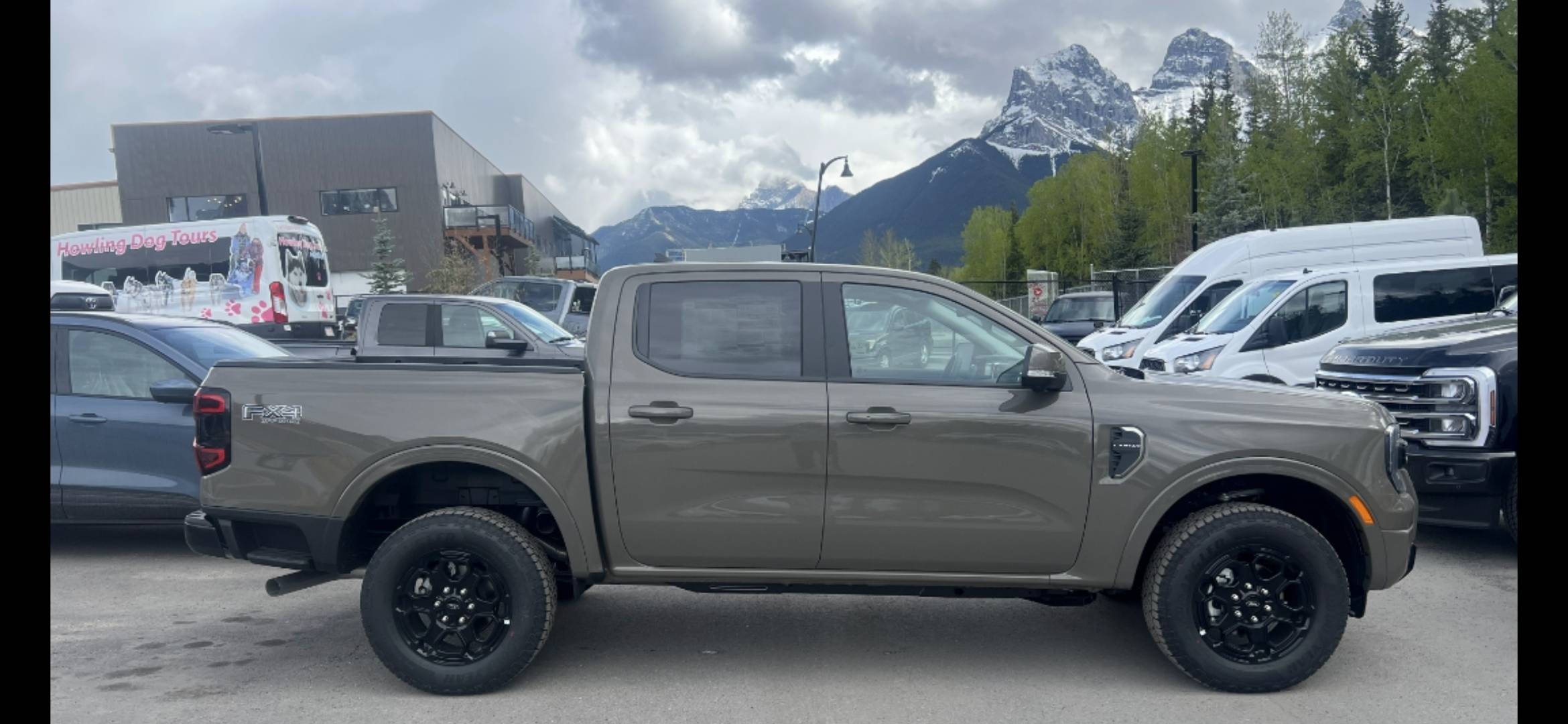 Ford Ranger TAKE DELIVERY THIS WEEK Screenshot_20250524_200115_Gallery