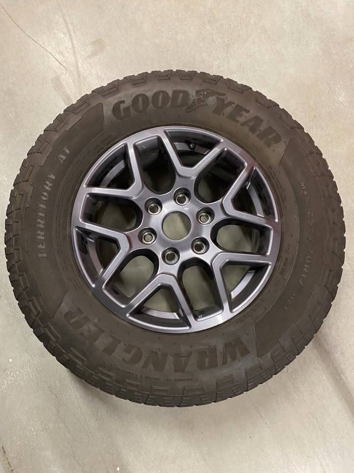 Ford Ranger 255/70R17, 17x7.5 ET55, 6x139.7 (6x5.5) and Full Size Spare Takeoffs Takeoff